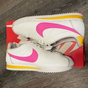 Summer sneakers Nike classic Cortez - spring fuchsia pink orange white leather 6
